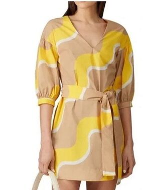 💎 Host Pick 💎 Designer Chinti & Parker Yellow and Beige Wave-Print Dress